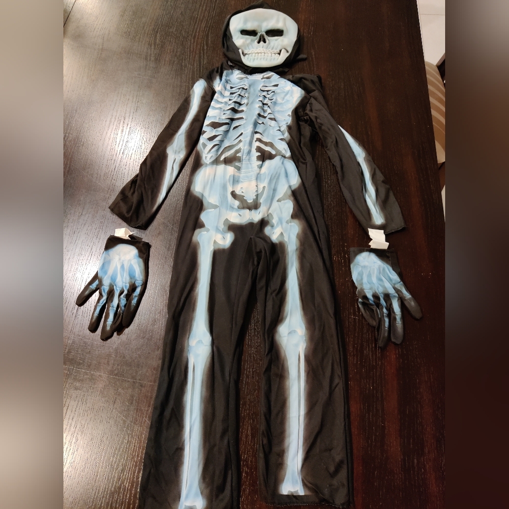 Halloween Costume - X-Ray Skeleton - Black and White - Kids Size 8-10